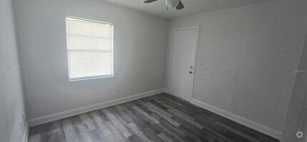 Building Photo - 1240 Herschell St