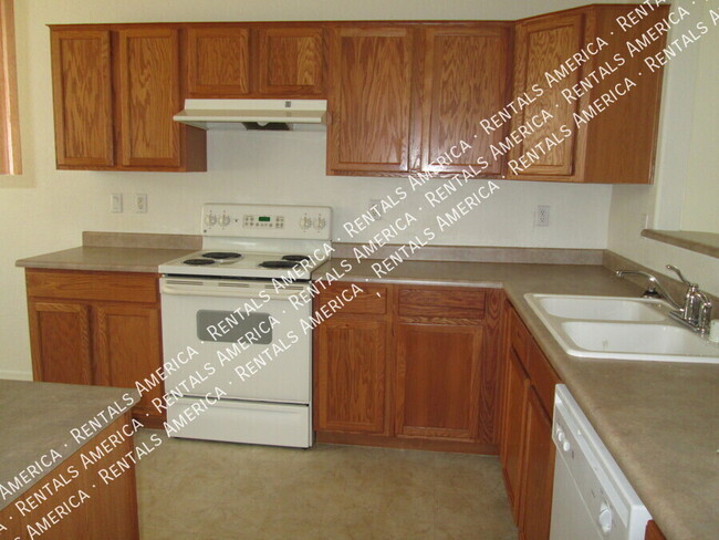 Building Photo - 5614 W Lydia Ln
