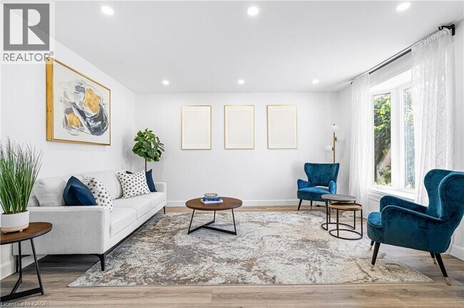 Building Photo - 173 Bellingham Dr