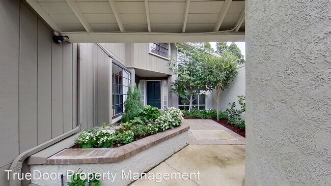 Foto del edificio - 3 br, 2.5 bath House - 18 Wellington Ct