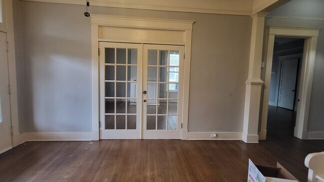 Building Photo - 37 S McLean Blvd