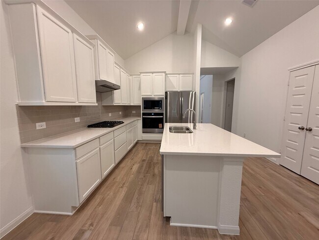 Foto del edificio - 7323 Blue Gentiana Ln