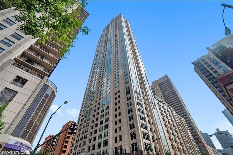 Foto principal - 33 W Ontario St