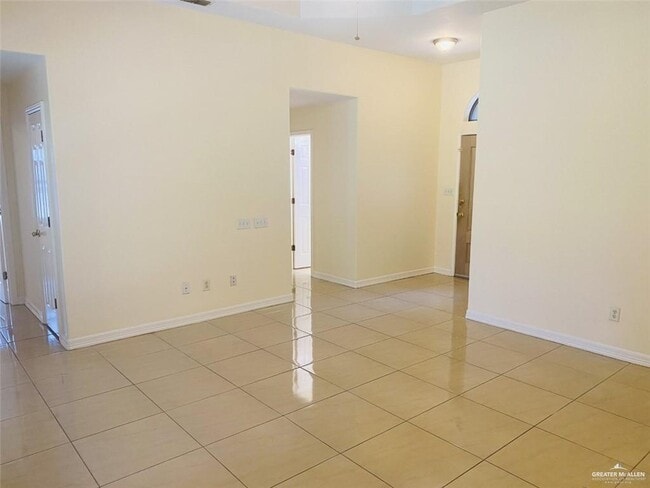 Building Photo - 15 San Gerardo St