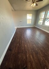 Building Photo - 4008 S Van Buren St