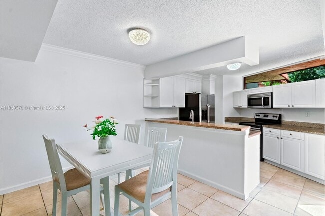 Foto del edificio - 8099 Severn Dr