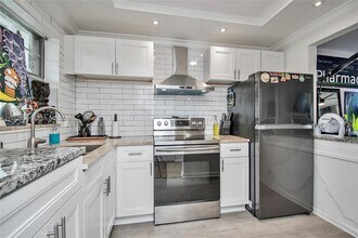 Building Photo - 1638 Embassy Dr