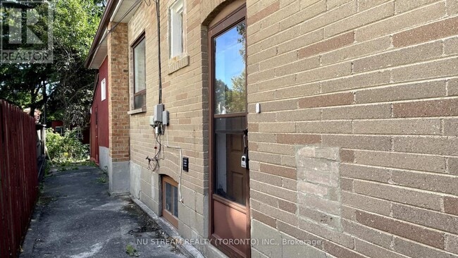 Building Photo - 80 Pitfield Rd