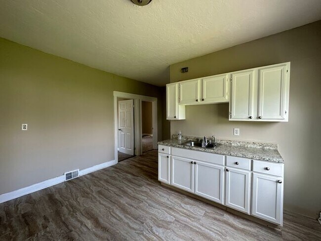 Foto del edificio - 3672 E 144th St