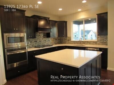 Building Photo - Beautiful Renton Home for Rent