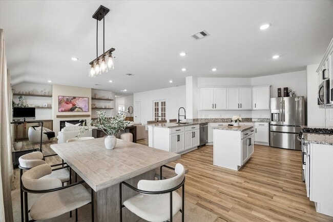 Building Photo - 7511 Greenbriar Cayon Ln