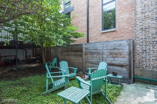 Building Photo - 1814 W Cortland St