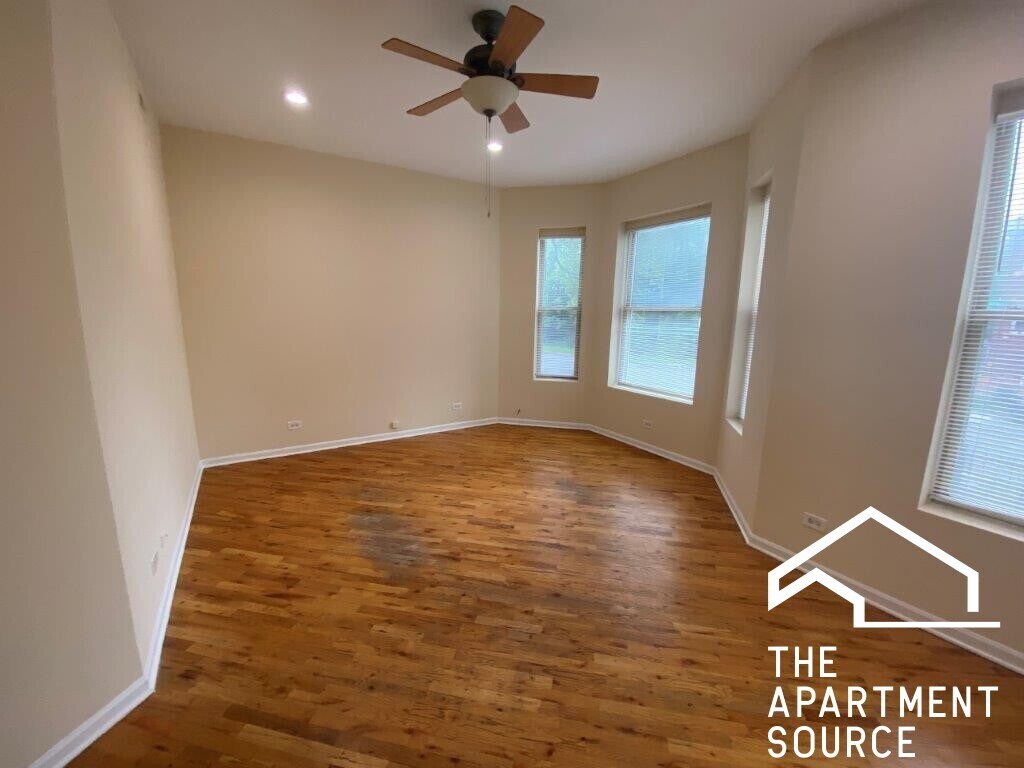 Foto principal - 2300 S Ridgeway Ave