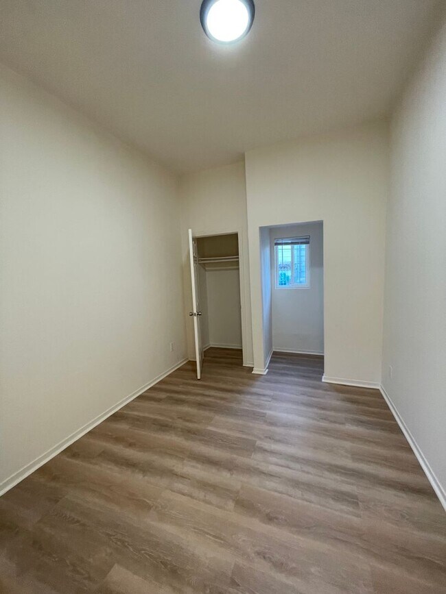 Foto del edificio - 1220-1222 30th