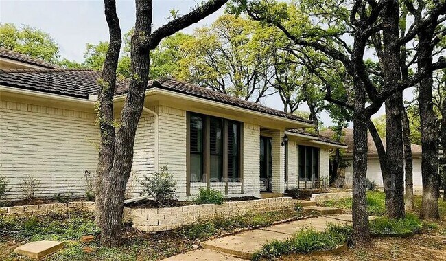 Foto del edificio - 509 Indian Creek Dr