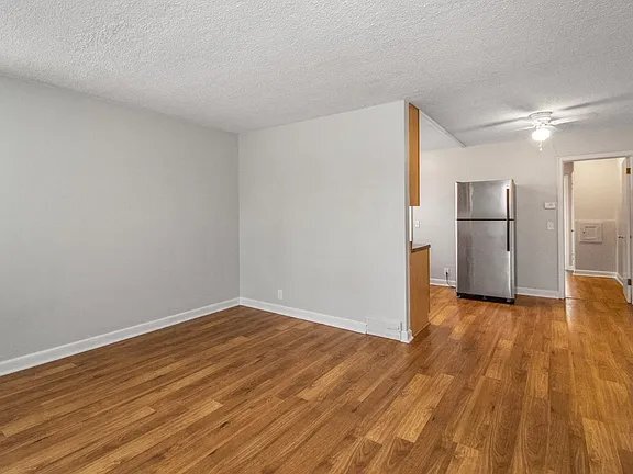 Foto del edificio - 1413 Lake St NE