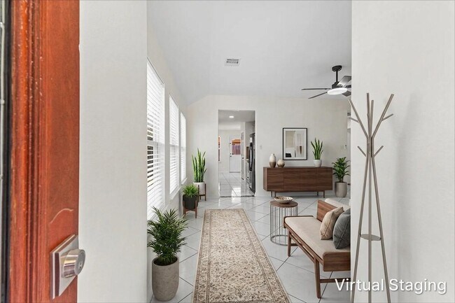Foto del edificio - 9006 Wildbird Ln