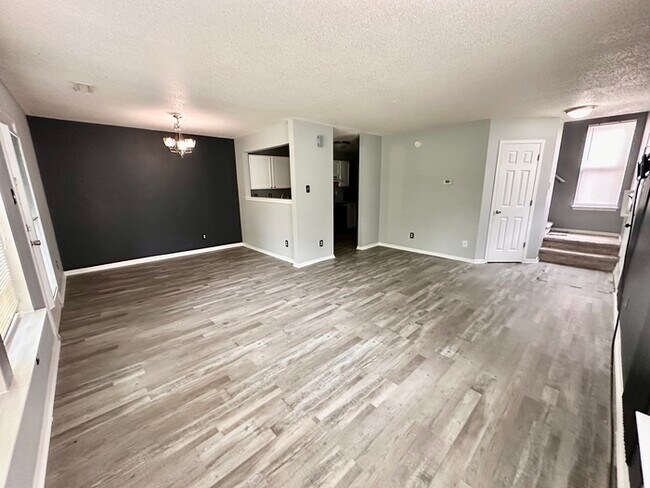 Foto del edificio - Perry Township 3 bedroom 2.5 bathroom
