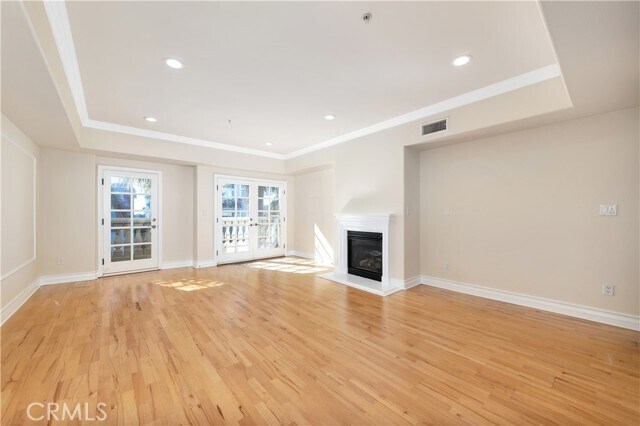 Building Photo - 2340 Fox Hills Dr