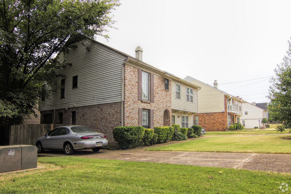 Primary Photo - Meadowlark Townhomes