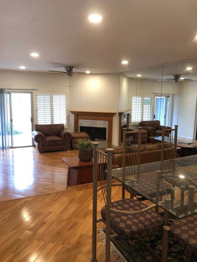 Living room access to large Patio - 8807 Gilman Dr
