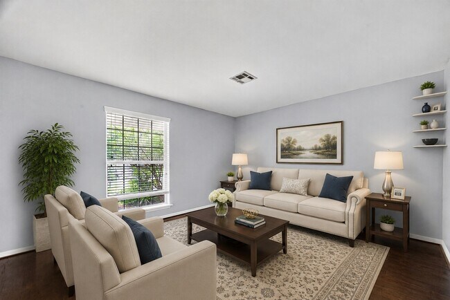 Foto del edificio - 811 Thicket Ln