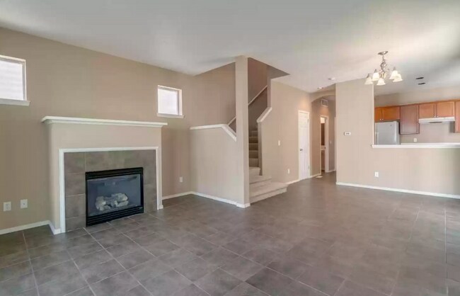 Building Photo - Beautiful 3 Bedroom 2 1/2 Bath Home in a F...