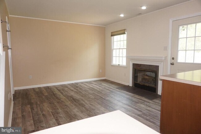 Foto del edificio - 19 Shady Brooke Ln