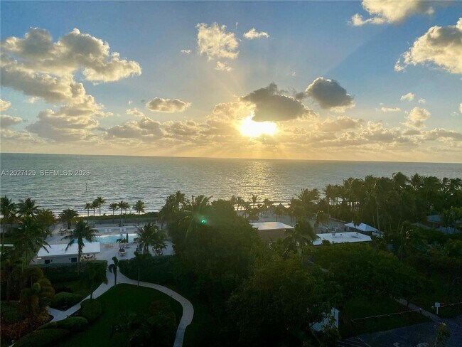 Foto del edificio - 607 Ocean Dr