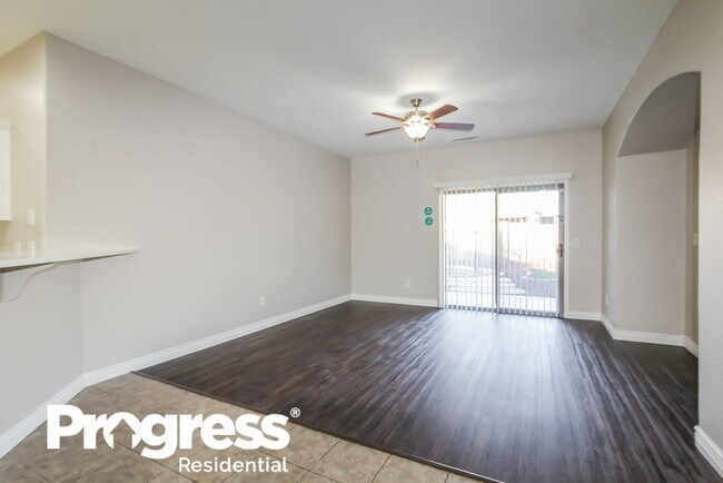 Building Photo - 13758 W Port Royale Ln