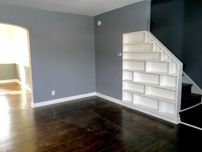 Building Photo - Charming 3 Bedroom Townhome in Loch Raven!