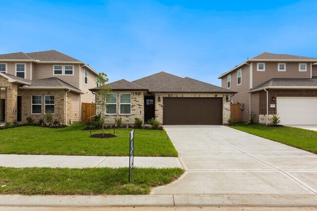 Building Photo - 6915 Lebec Dr