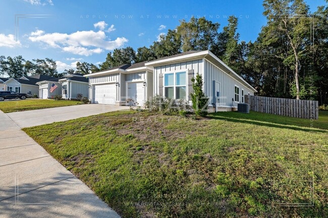 Foto del edificio - Charming Gold Fortified Home in Live Oak E...