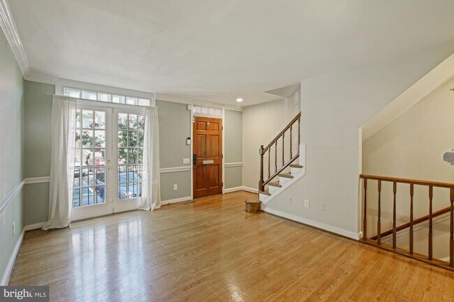Foto del edificio - 1225 Michigan Ct