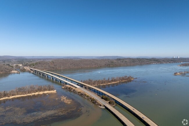 Scottsboro is right next to the Tennessee River and Lake Guntersville.
