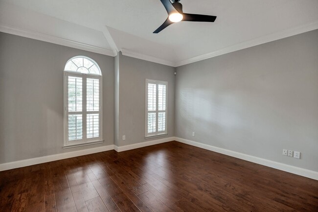 Building Photo - 2315 Blue Water Bay Dr