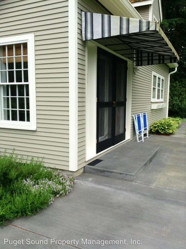 Building Photo - 5254 Eagle Harbor Dr NE