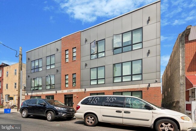 Foto del edificio - 2421 N Mascher St