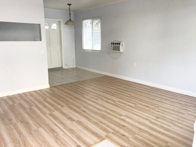 Building Photo - 151 S Sierra Madre Blvd
