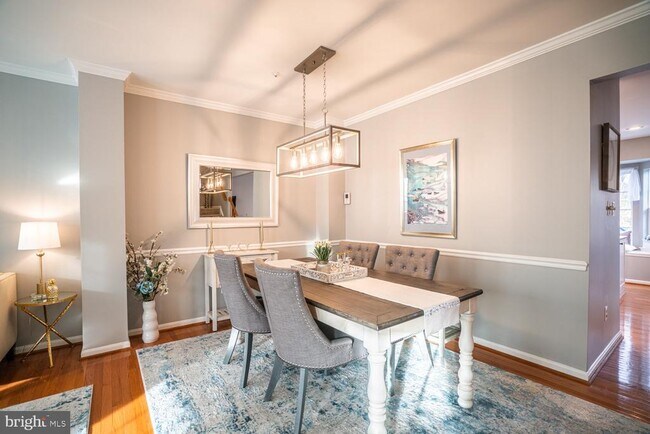 Building Photo - 4777 Thornbury Dr