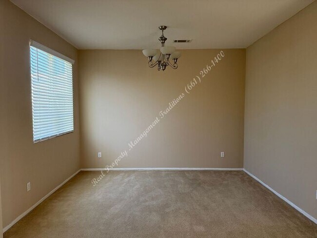 Building Photo - *** Please call us @ 661-266-1400 for information on availability, showings and applications proc...