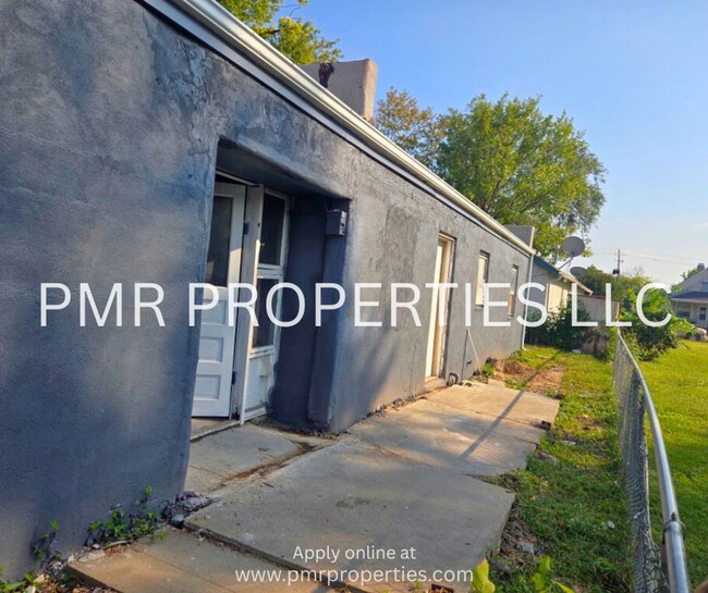 Foto del edificio - 2 Bedrooms/1 Bathroom House