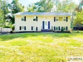 Building Photo - 94 Princeton Hightstown Rd