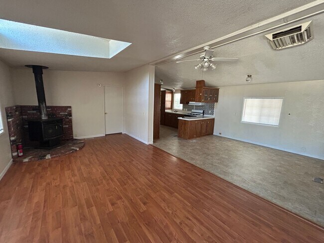 Foto del edificio - 40771 Blue Oak Dr