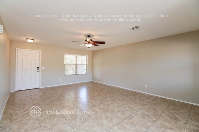 Foto del edificio - 2066 E Spruce Dr
