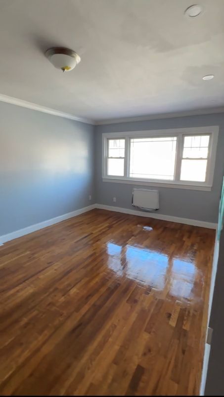Primary Photo - 3213 Wickham Ave