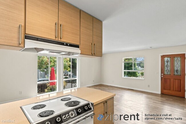 Foto del edificio - 2 br, 1 bath House - 4321 Everett Ave, Oak...
