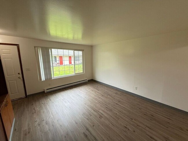 Foto del edificio - 574 Ford St SE