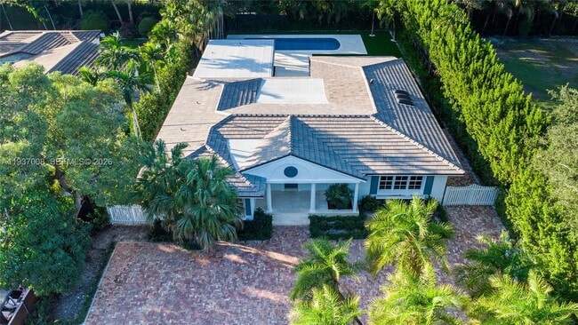 Foto del edificio - 4520 Sabal Palm Rd