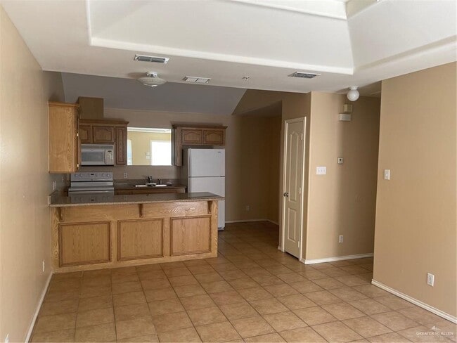 Building Photo - 12 Toledo Ave